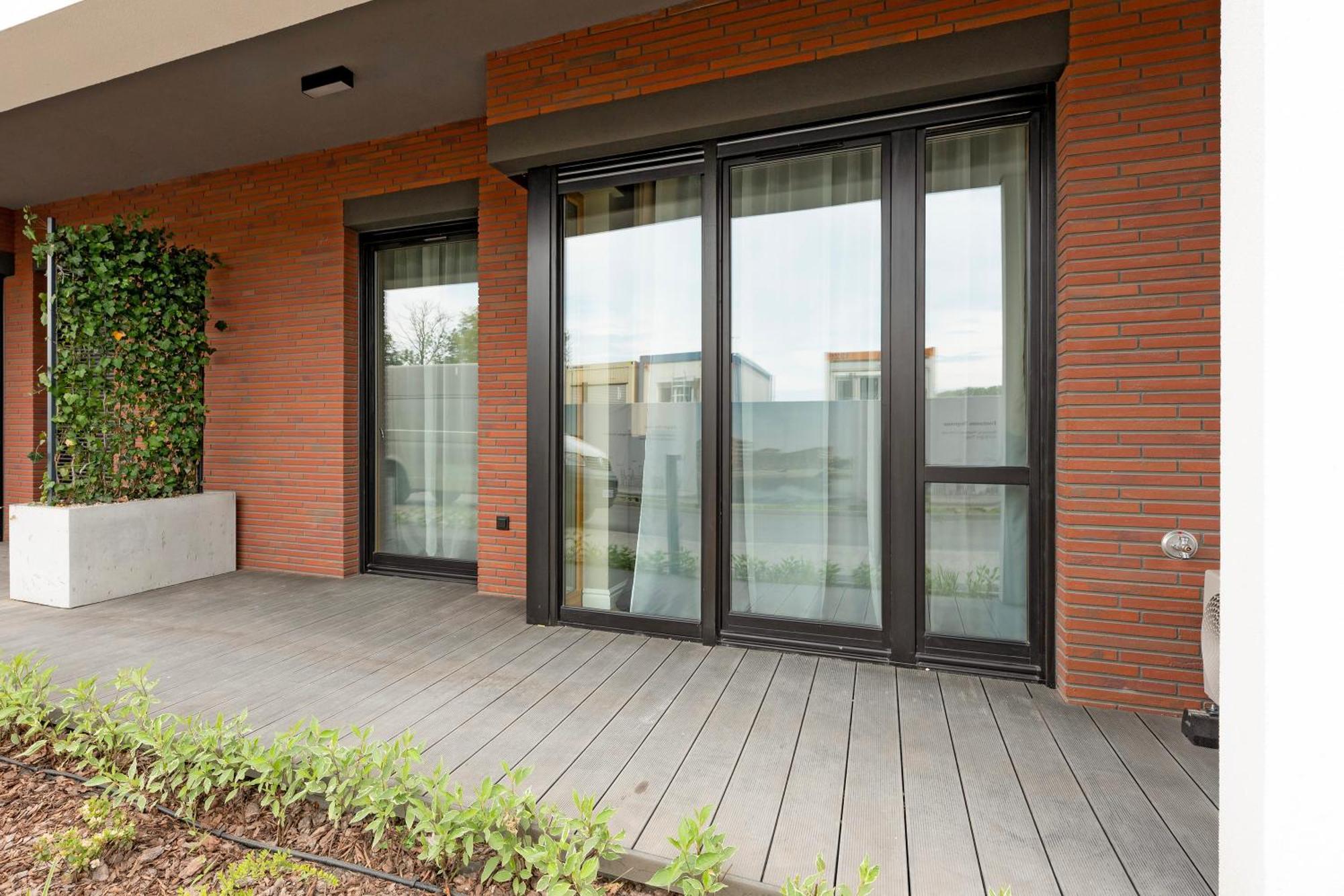 Nadmotlawie Estate Gym, Sauna & Parking By Downtown Apartments Gdansk Ngoại thất bức ảnh